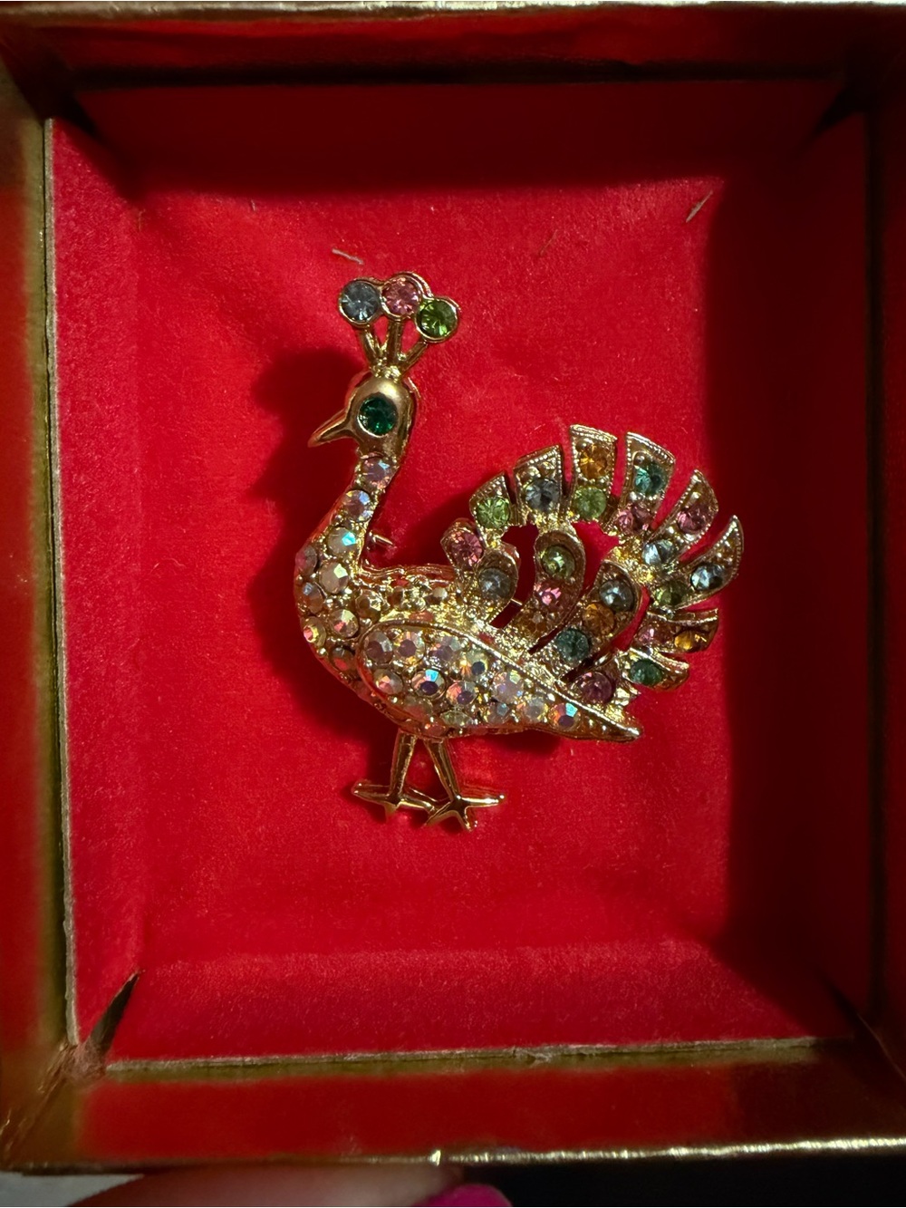 NIB Vintage Gold toned Multicolor Crystal Peacock Brooch - Women's Jewelry